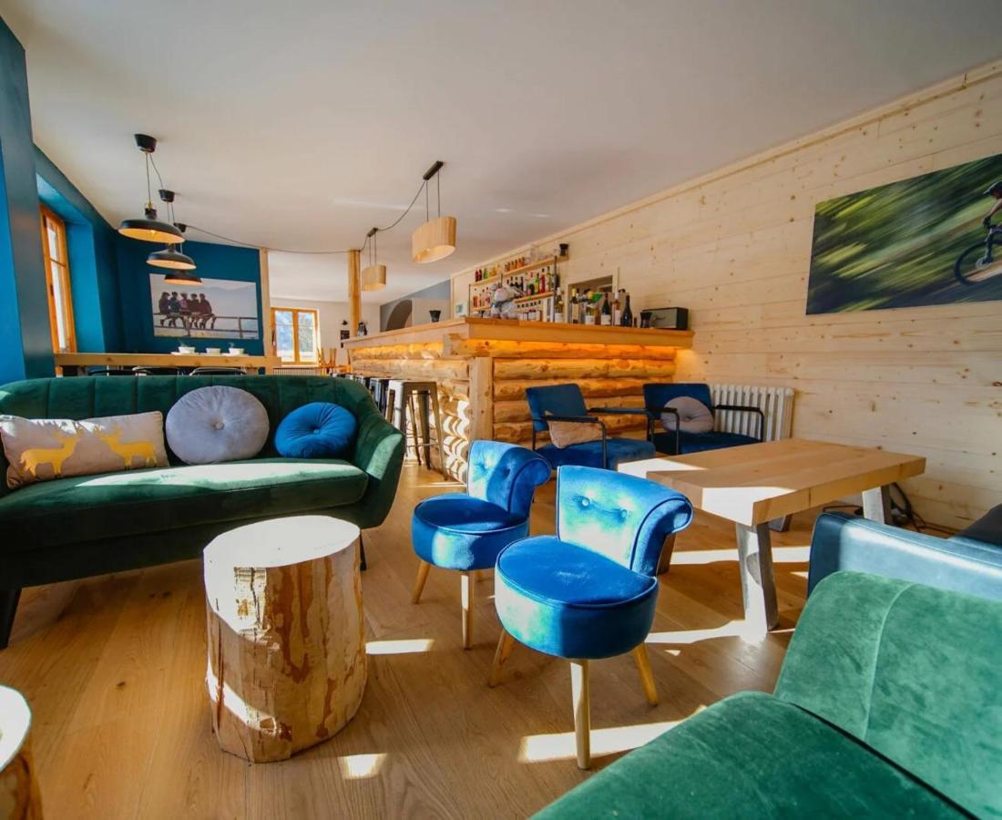 Le Petit Cerf Hotel Cervières Eksteriør billede